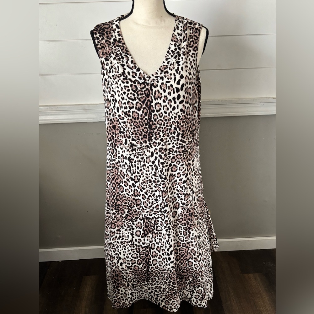 Catalog Favorites sleeveless animal print dress, Made in The USA. Size Large